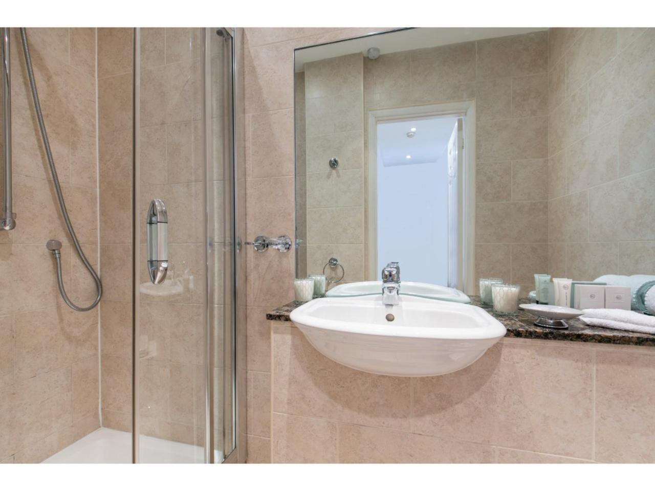 Fitzrovia Serviced Apartments Londen Buitenkant foto