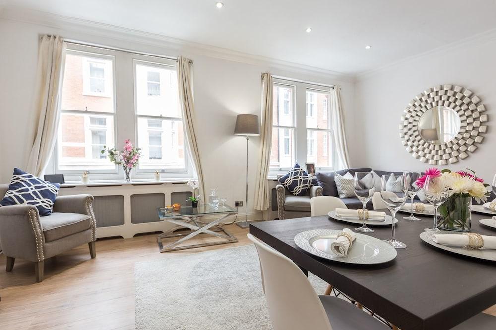 Fitzrovia Serviced Apartments Londen Buitenkant foto